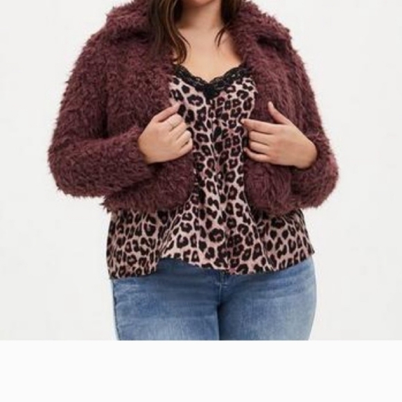 Torrid Faux Fur Cropped Jacket Size 2 - Picture 2 of 5